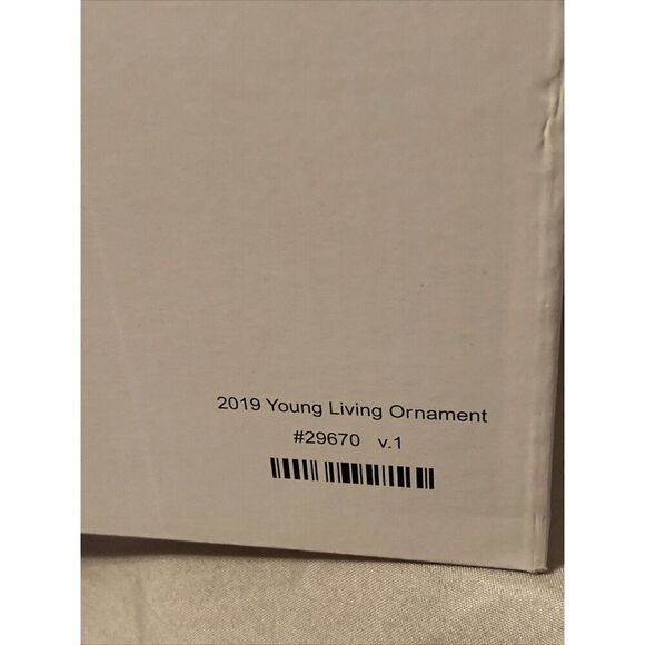 Young Living Essential Oils 2019 Glass Diffuser Christmas Ornament - NEW in BOX! - Picture 7 of 7